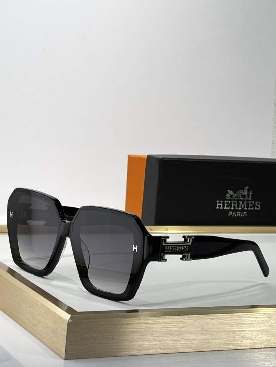 Picture of Hermes Sunglasses _SKUfw71073524fw